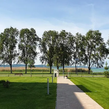 Lelle B21 Apartamento Balatonlelle