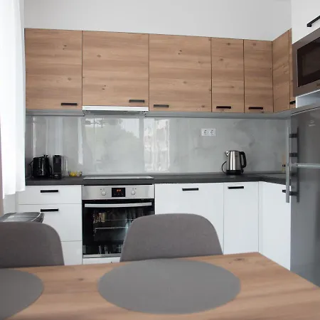 Lelle B21 Apartamento