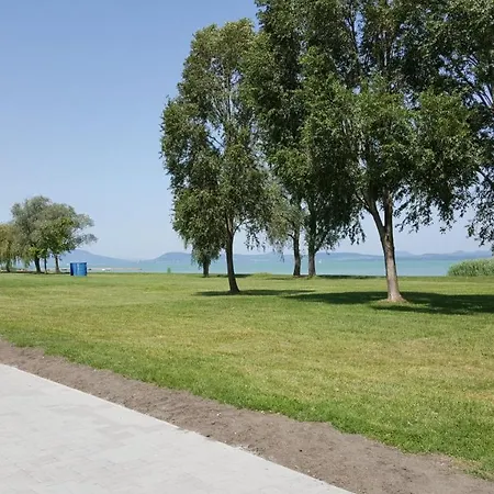 Lelle B21 Apartamento