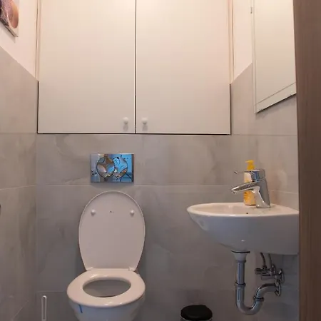 Lelle B21 Apartament *