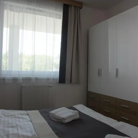 Lelle B21 Apartamento *