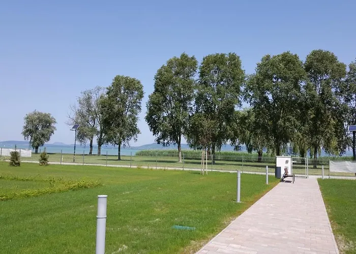 Lelle B21 דירה בלטונללה